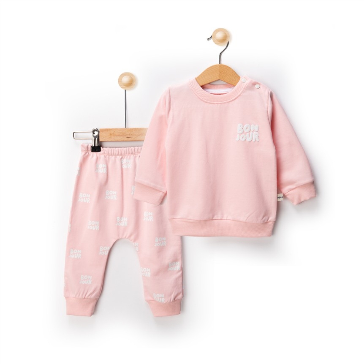 PEMBE