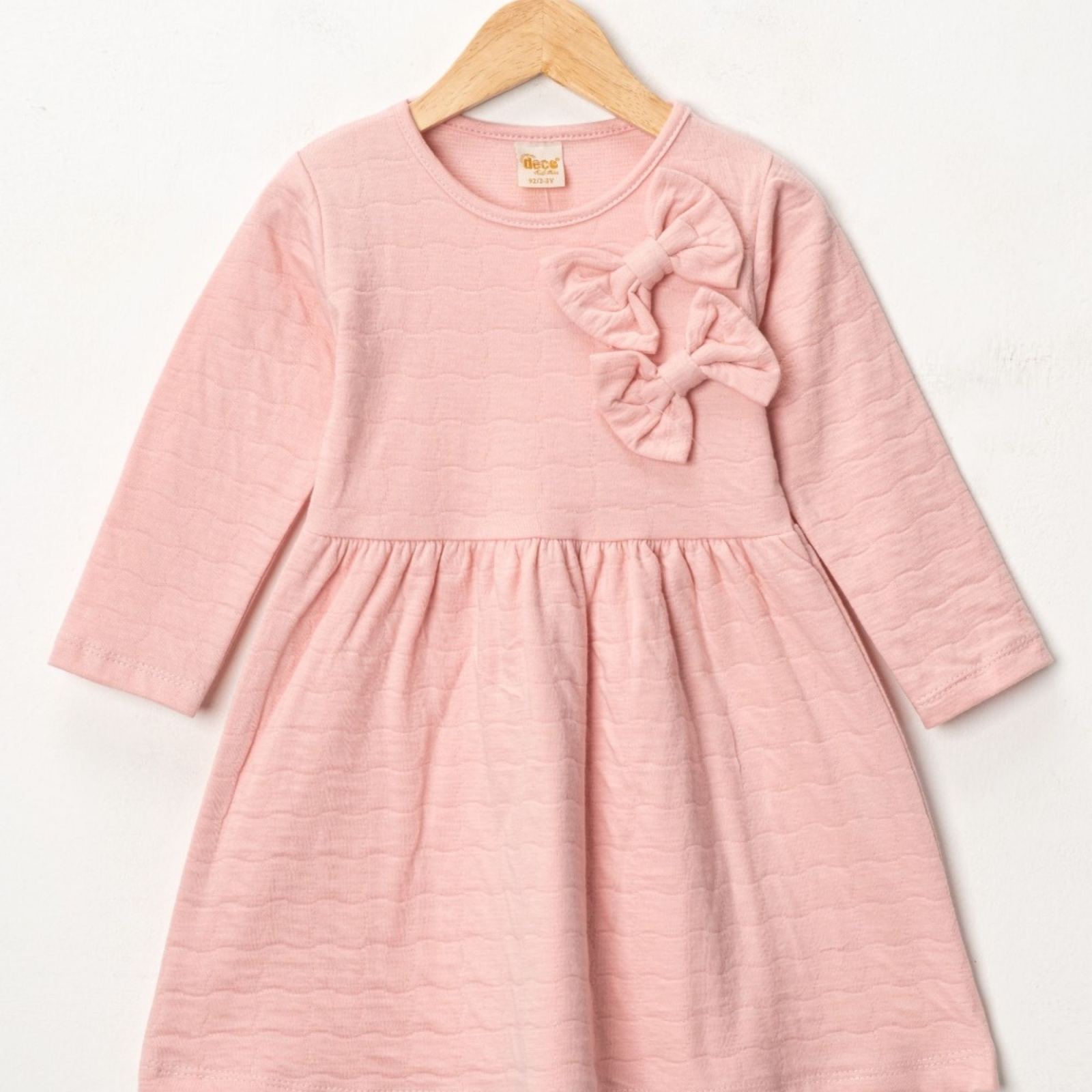 PEMBE