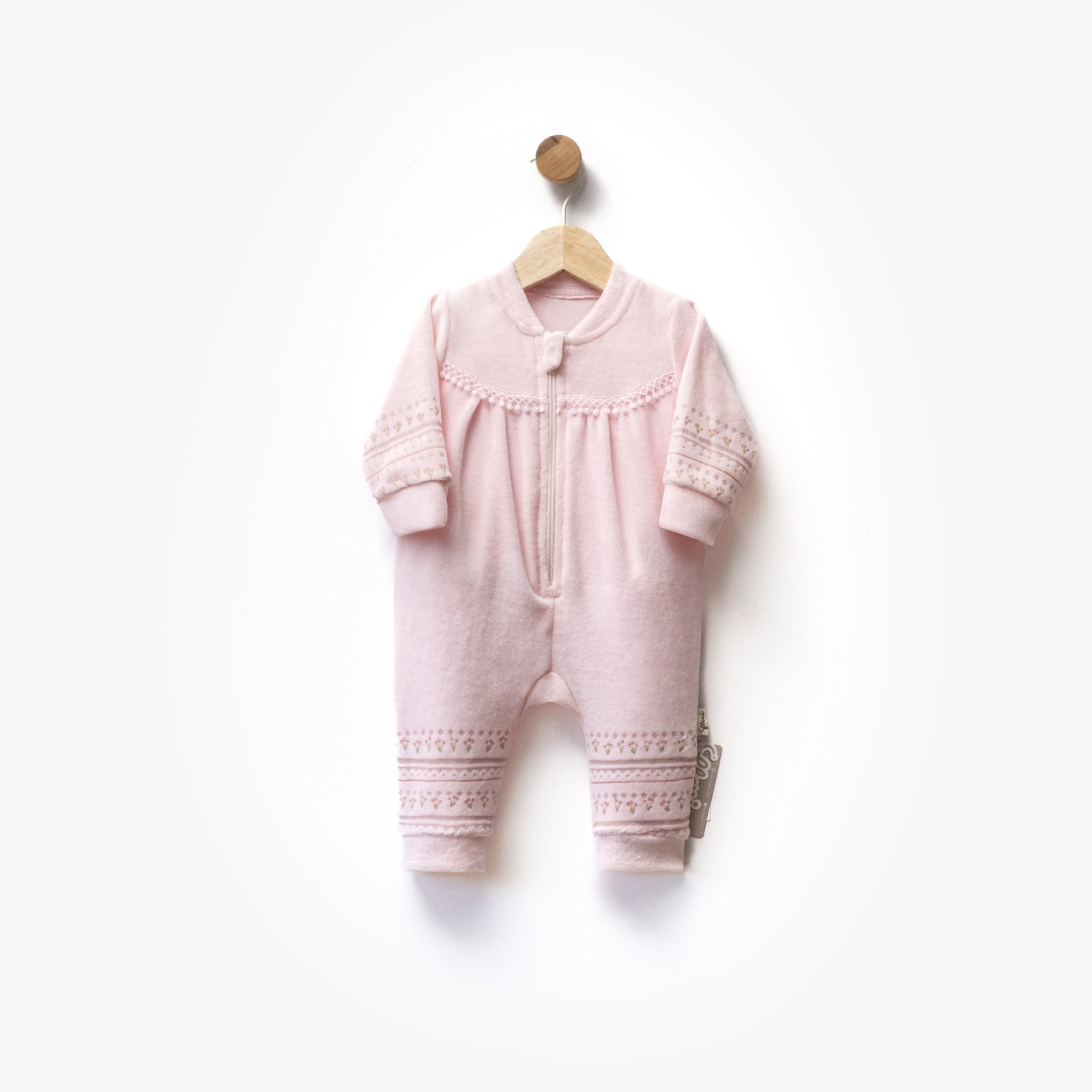 PEMBE