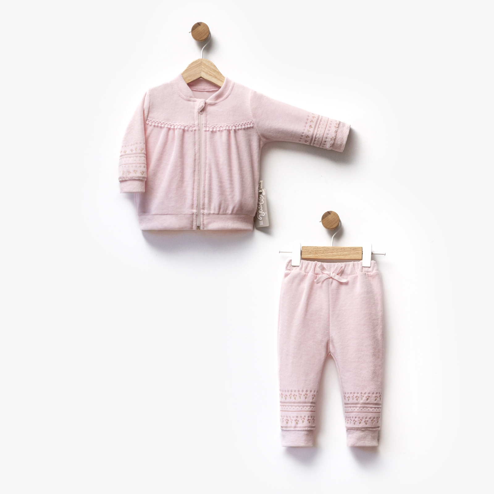 PEMBE