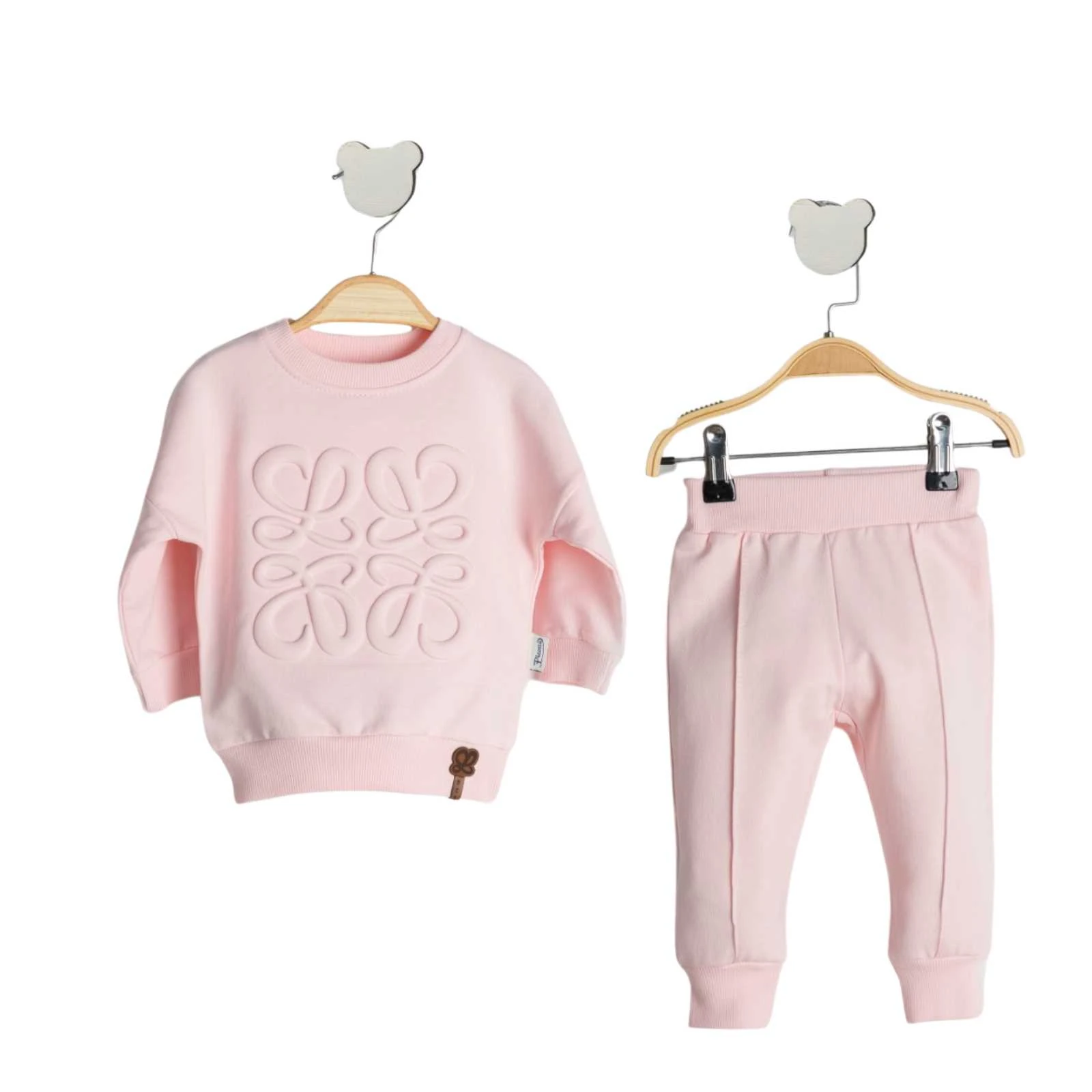 PEMBE