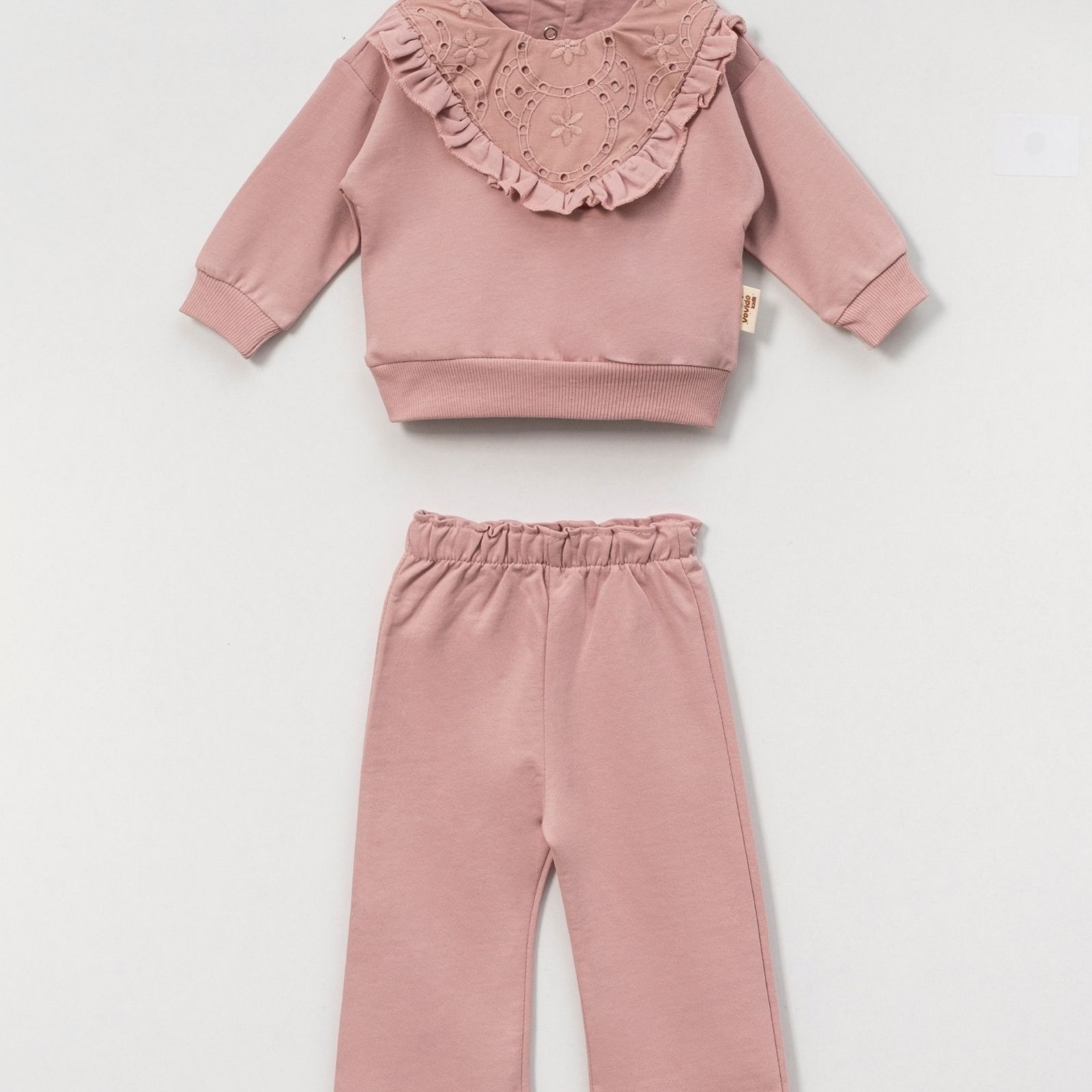PEMBE