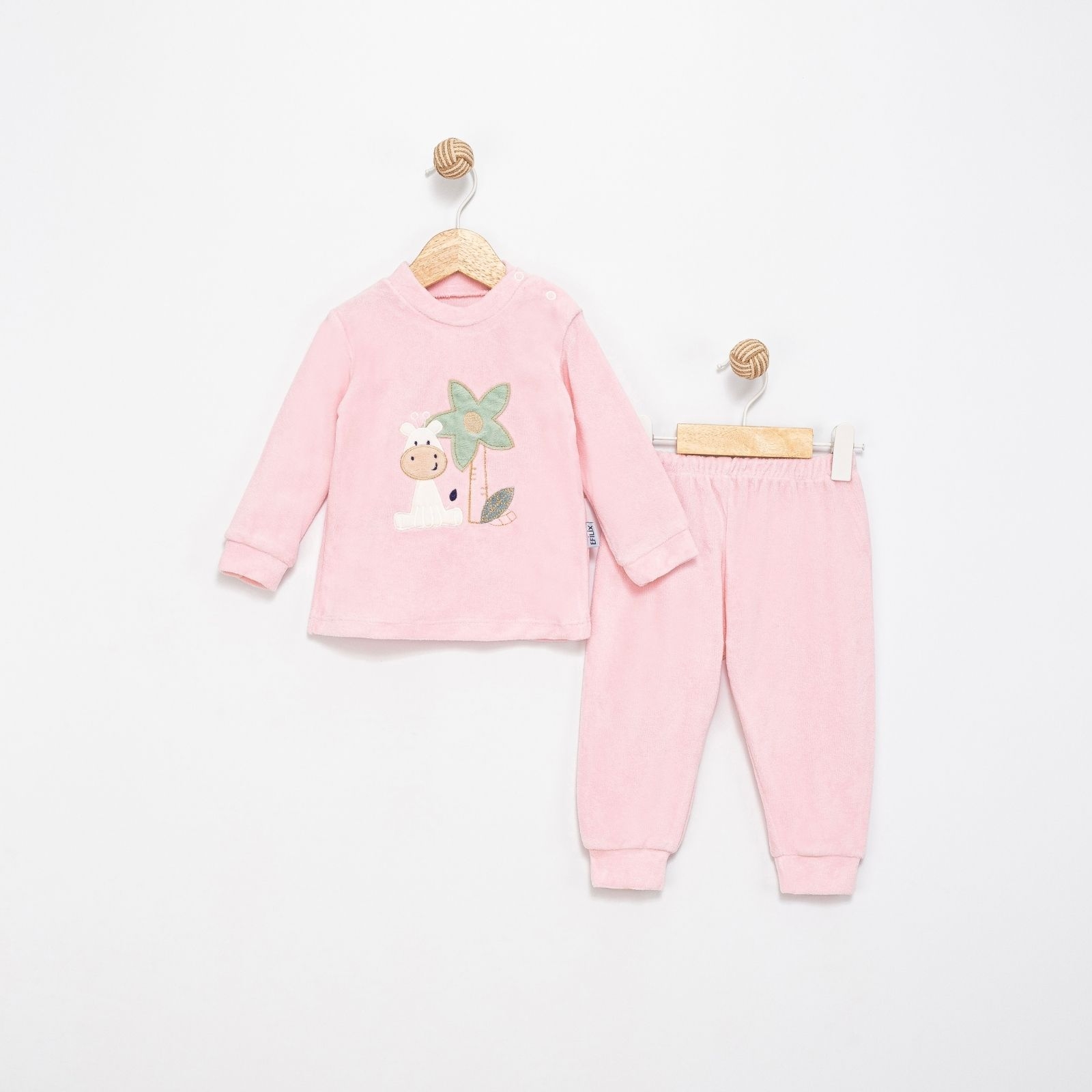 PEMBE