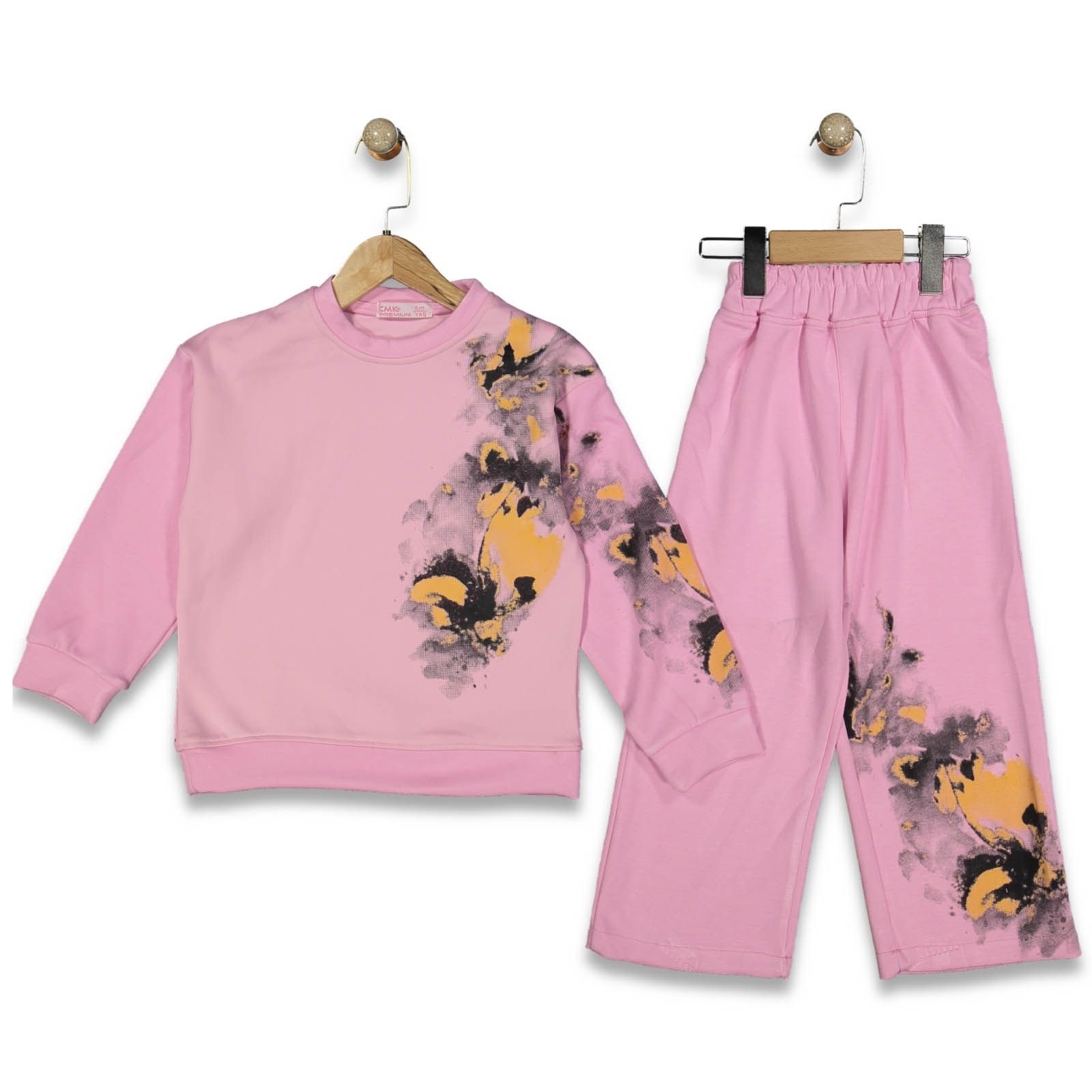 PEMBE