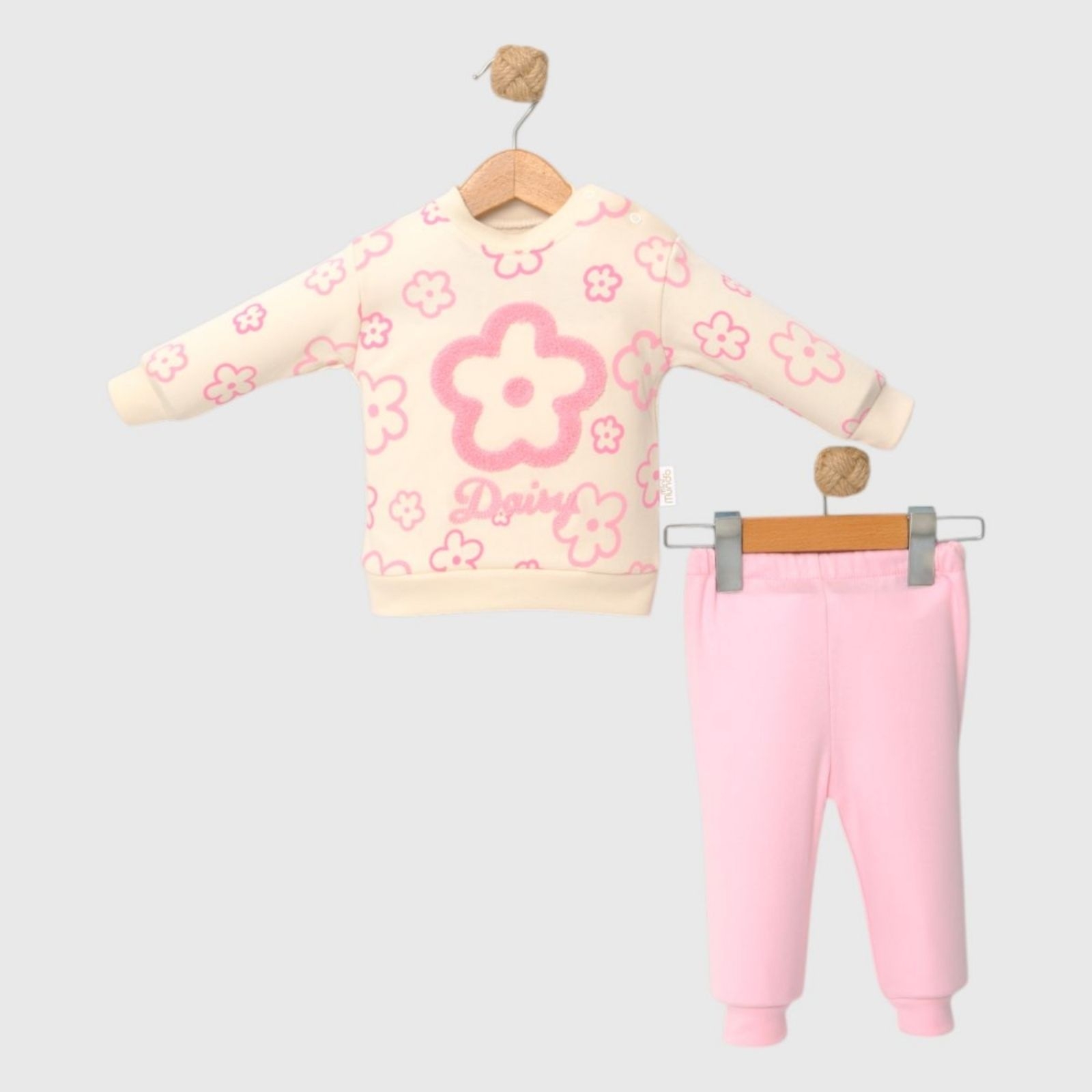 PEMBE