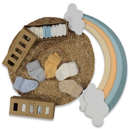 ERKEK 1/6 AY 5\'Lİ KRAFT KUTUDA YENİDOĞAN ÇORABI