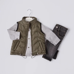 ERKEK 6/18 AY ÇİZGİLİ GÖMLEKLİ YELEKLİ TAKIM