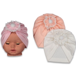 KIZ 3/18 AY PENYE PONPON ÇİÇEK BONE