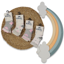 KIZ 0/1 YAŞ  3LÜ KARIŞIK DESENLİ KUTULU ÇORAP